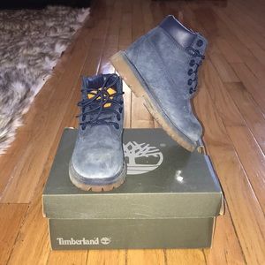 Navy Timberlands